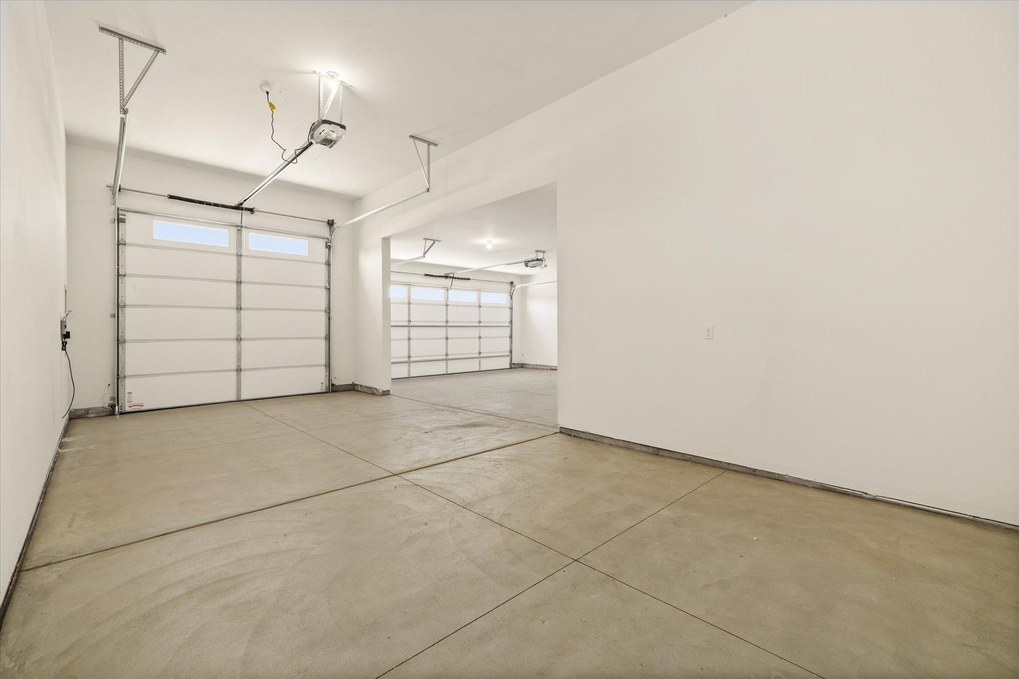 Garage with the deep boat bay at 601 Grand Harvest Avenue