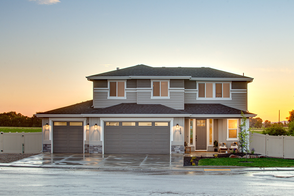 509 Grand Harvest Avenue at dusk, a finished Bear Homes build in Harvest Creek, New Plymouth, Idaho